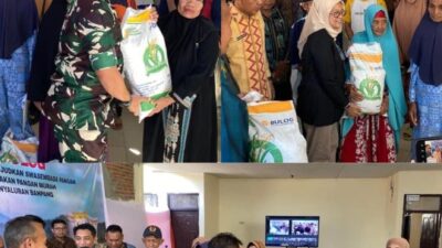 TNI-Bulog Gelar Pasar Murah dan Salurkan Bantuan Pangan di Rahandouna Kota Kendari