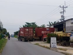 Jadi Sorotan Warga, Gudang di Poasia Diduga Langgar Tata Ruang Dan Timbulkan Ancaman Lalu Lintas.