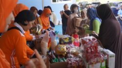 Bazar Murah Sembako di Lanud Haluoleo Diserbu Warga, Pia Ardhya Garini dan Yasarini Bantu Ringankan Beban Masyarakat